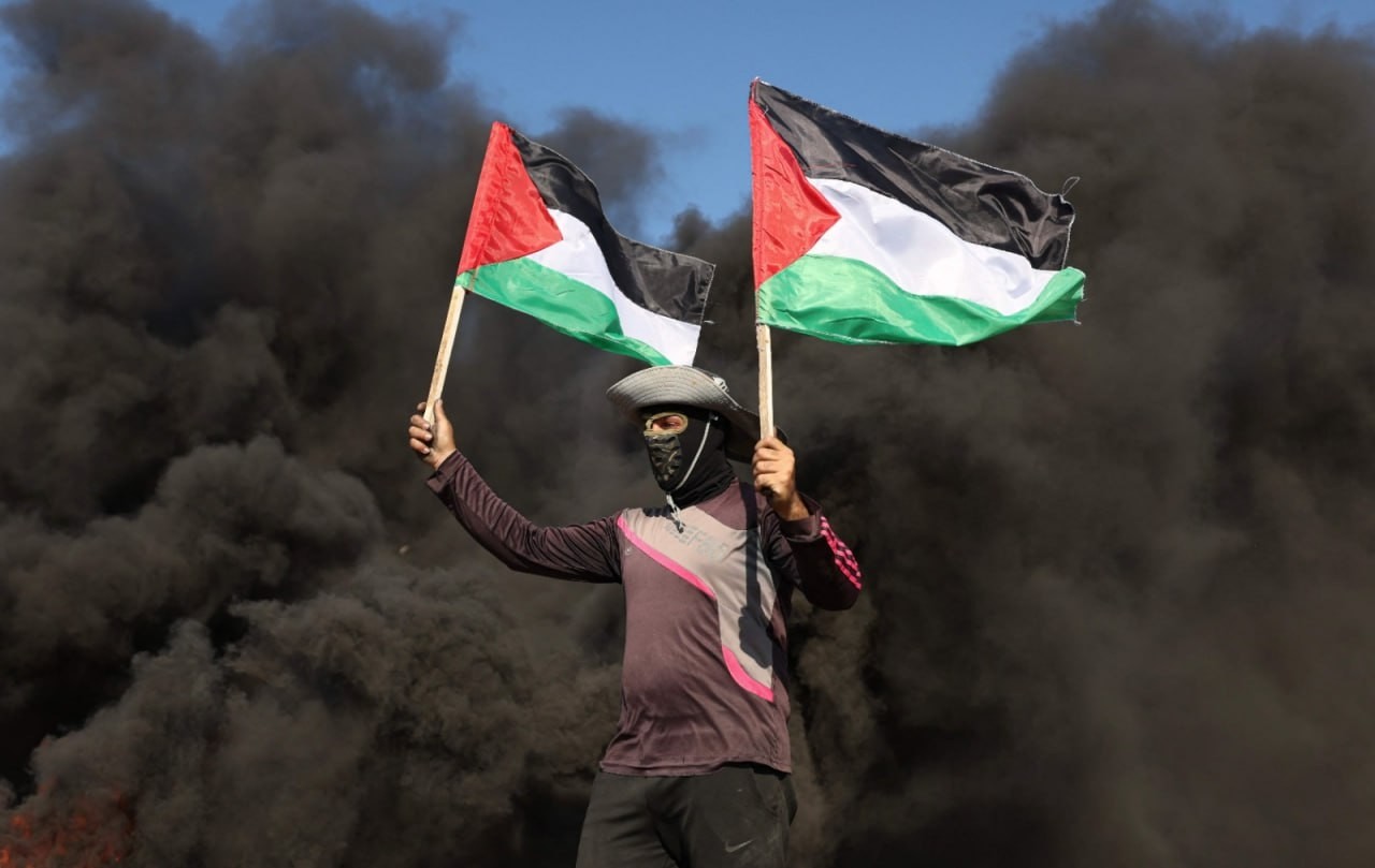 مظاهرات حاشدة على حدود غزة 3.jpg