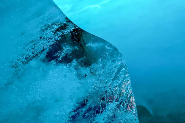 الكهوف الجليدية 2.webp