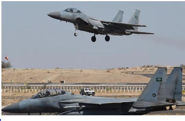 فيديو سقوط طائرة عسكرية سعودية.JPG