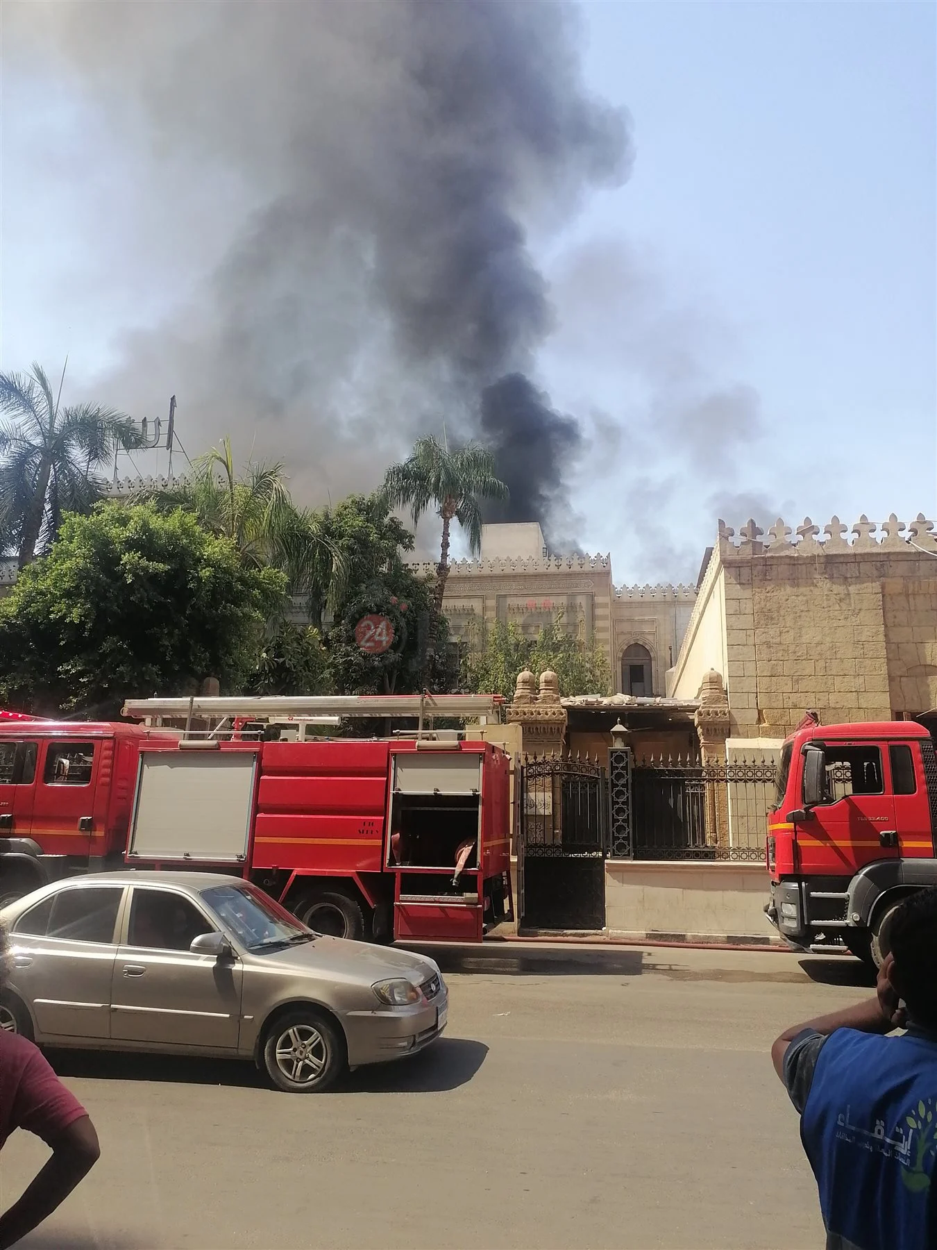 شاهد فيديو حريق مبنى وزارة الأوقاف المصرية 2023 1.webp