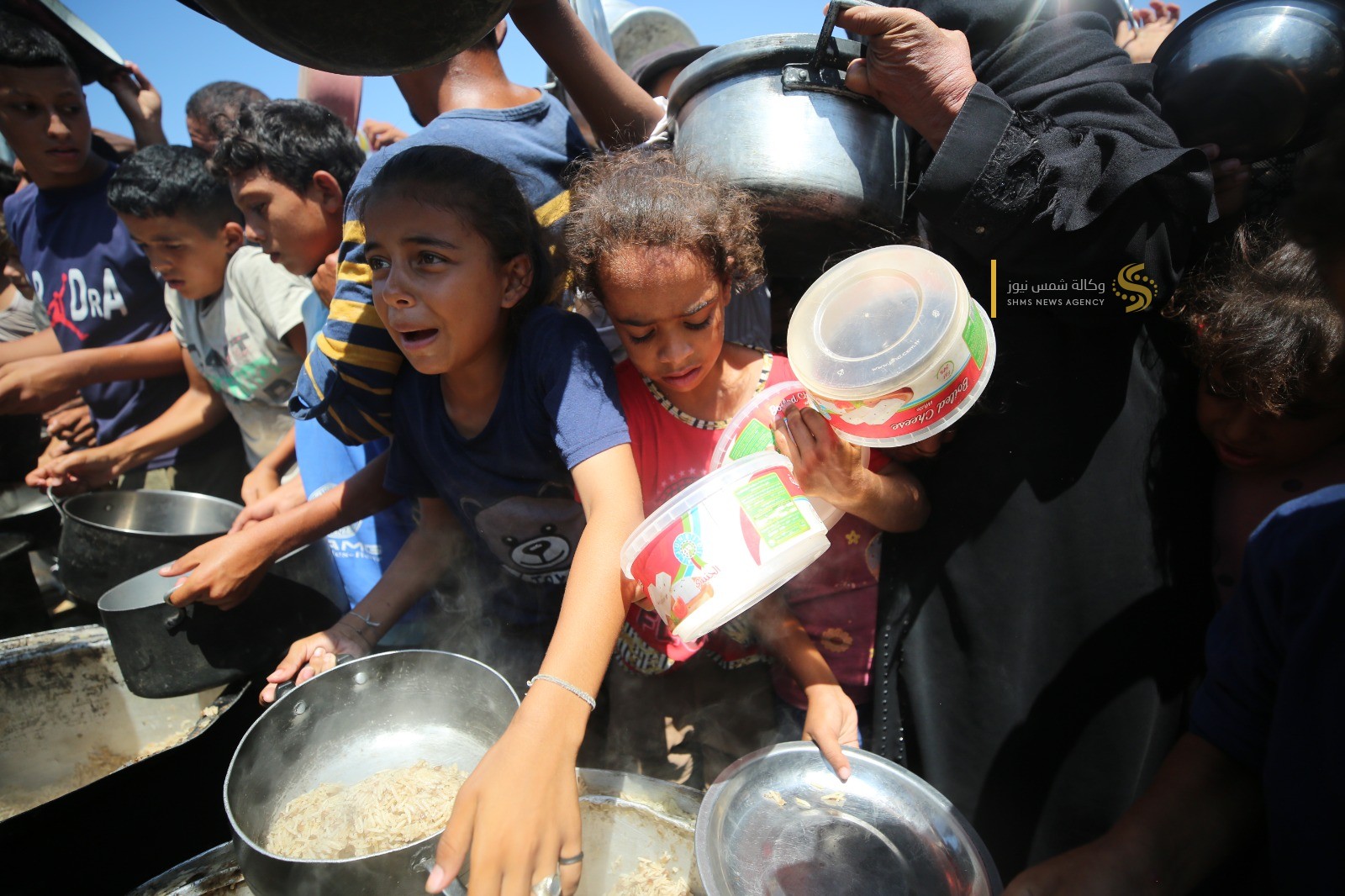 تكية .. أطفال .. طعام .. الجوع .. جوع اطفال غزة 10.jfif