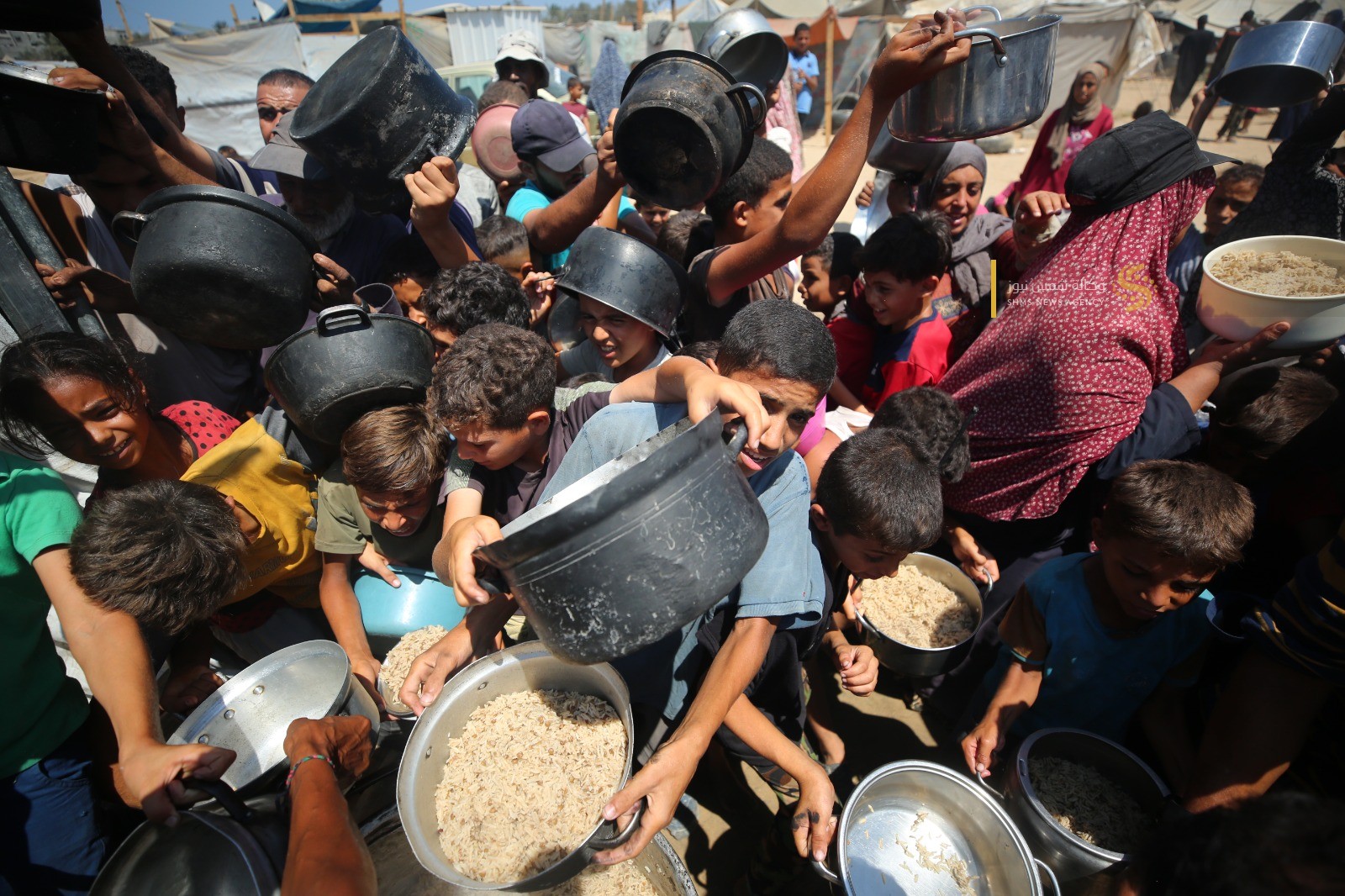 تكية .. أطفال .. طعام .. الجوع .. جوع اطفال غزة 5.jfif