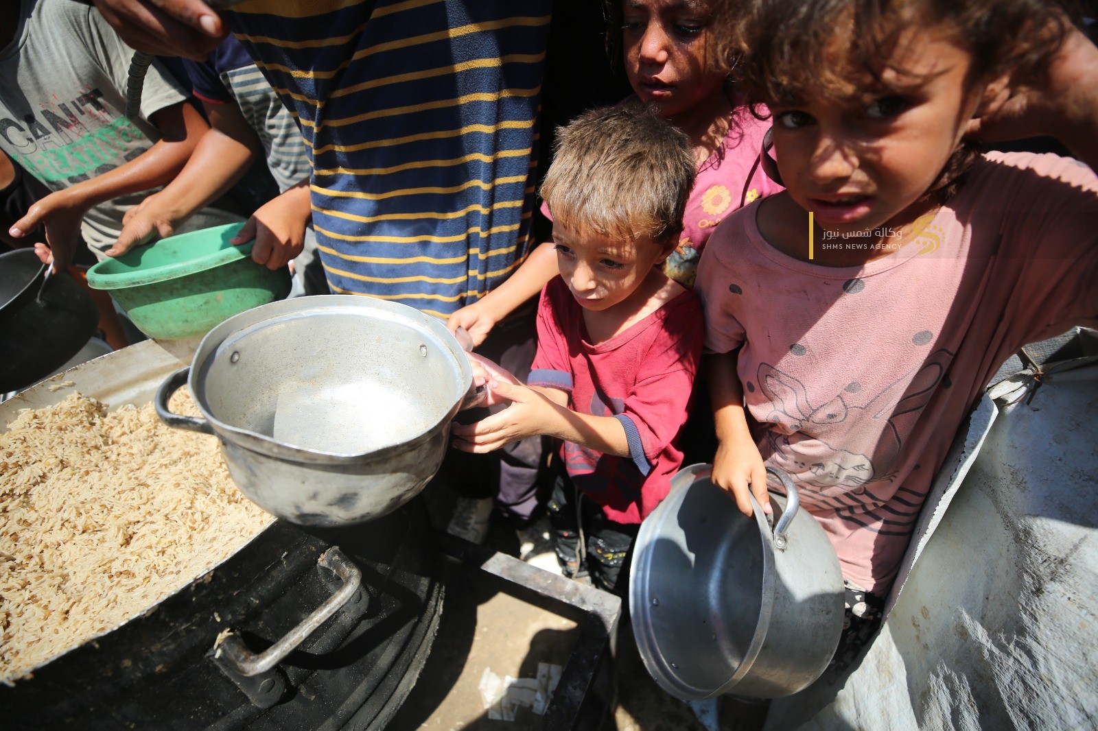 تكية .. أطفال .. طعام .. الجوع .. جوع اطفال غزة 14.jfif