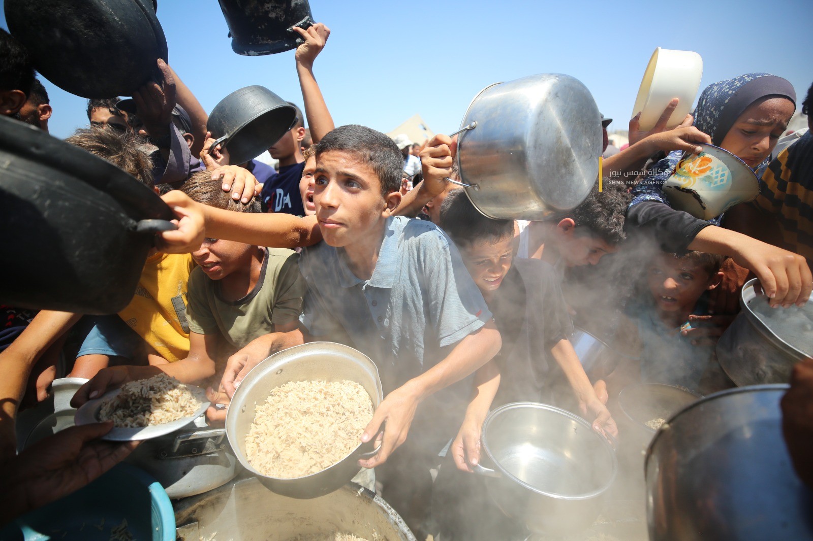 تكية .. أطفال .. طعام .. الجوع .. جوع اطفال غزة 2.jfif