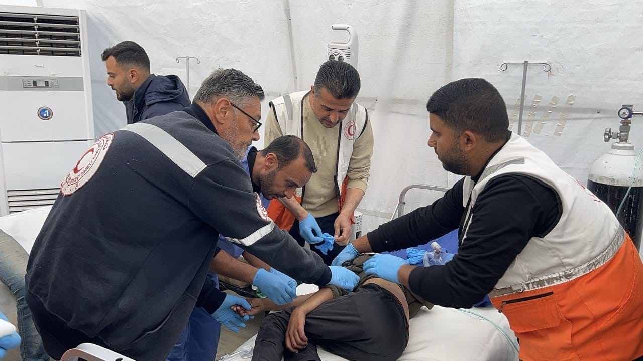 الهلال الأحمر الفلسطيني مستشفى السرايا الميداني