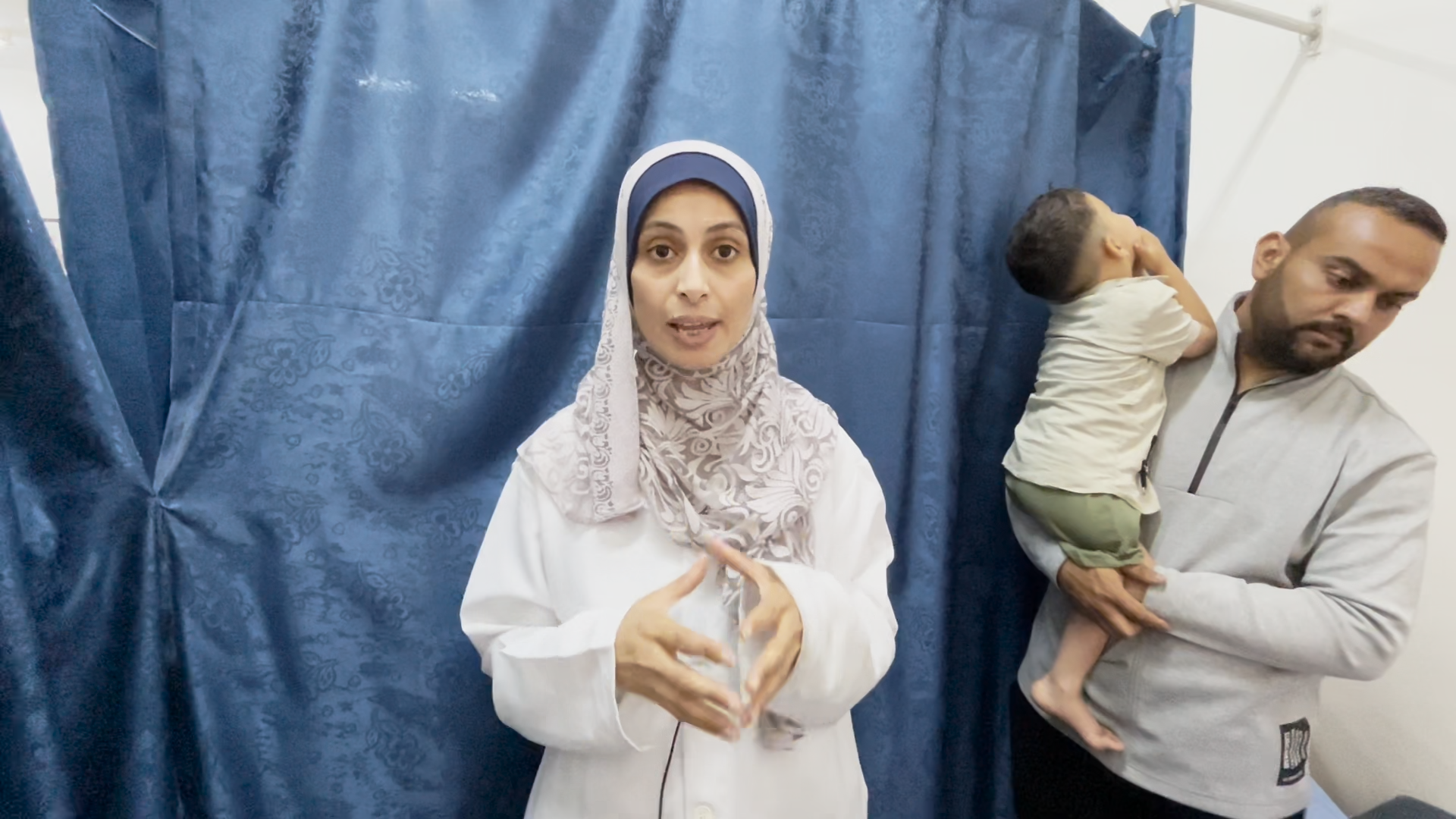 الطبيبة الحداد.png