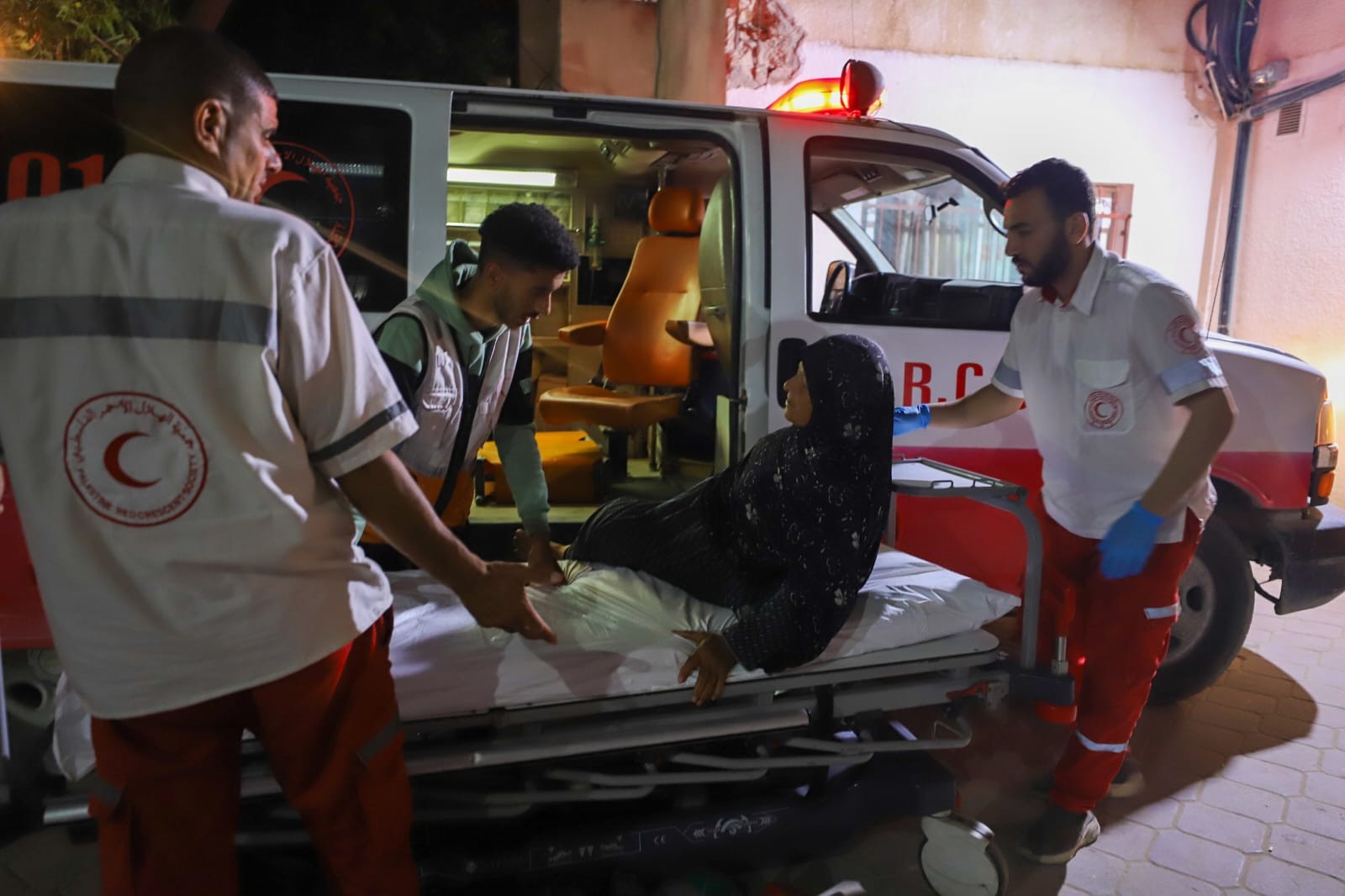 مستشفى الأمل في خانيونس 2.jpg