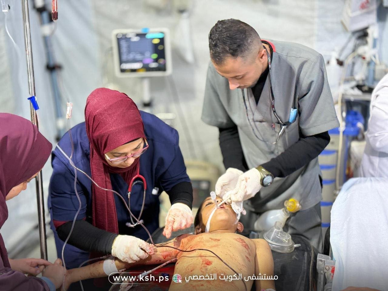 بالفيديو والصور 6 شهداء و32 إصابة بقصف إسرائيلي استهدف خيام النازحين بمواصي خانيونس