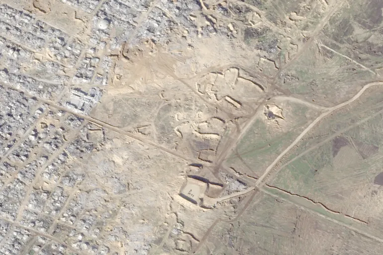 بالصور أقمار صناعية تكشف إزالة إسرائيل أنقاض مئات المنازل في بيت حانون شمال غزة