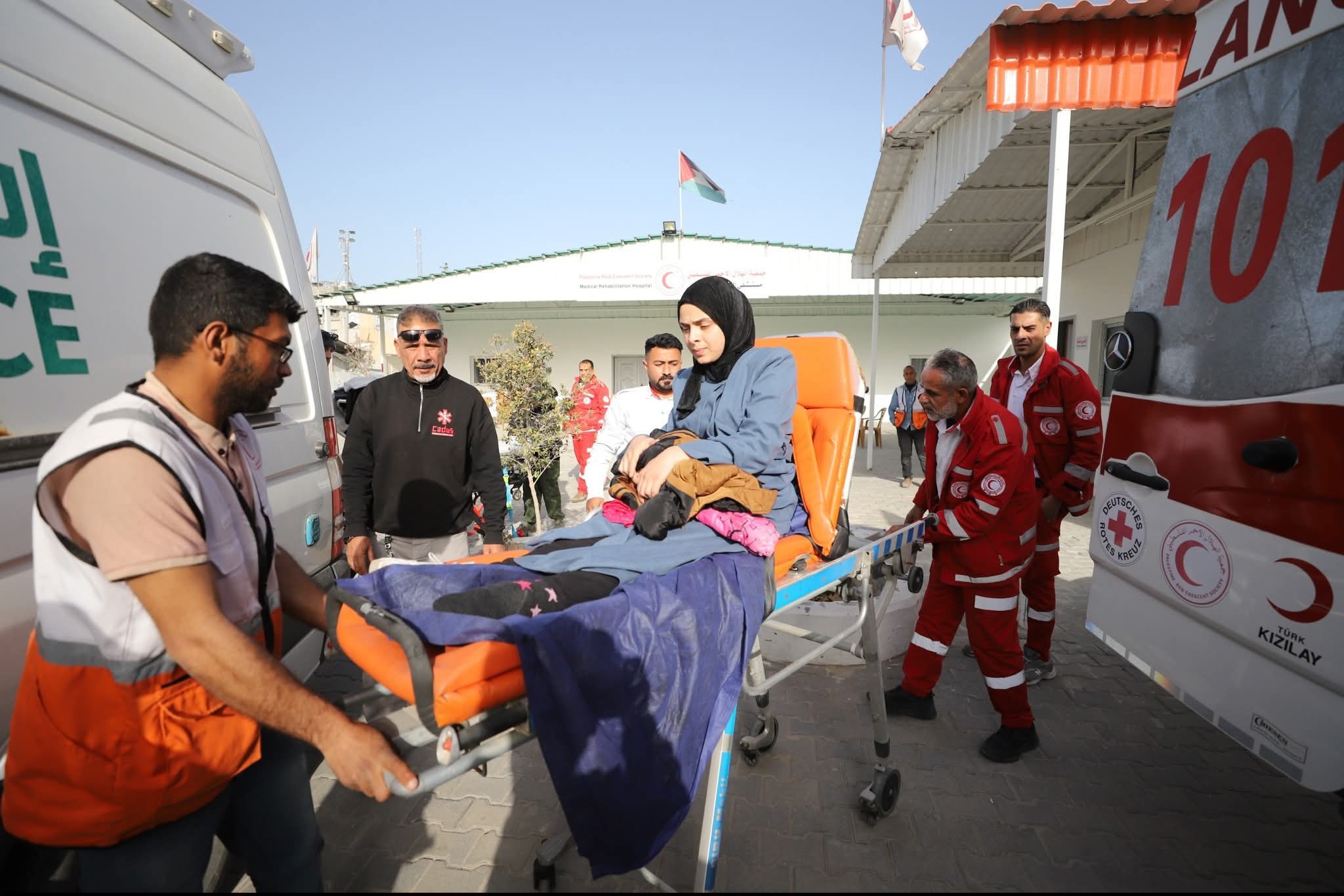 فتح معبر رفح 1.jpg