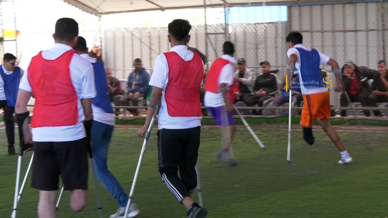 مبتورو غزة يمارسون كرة القدم.jpg