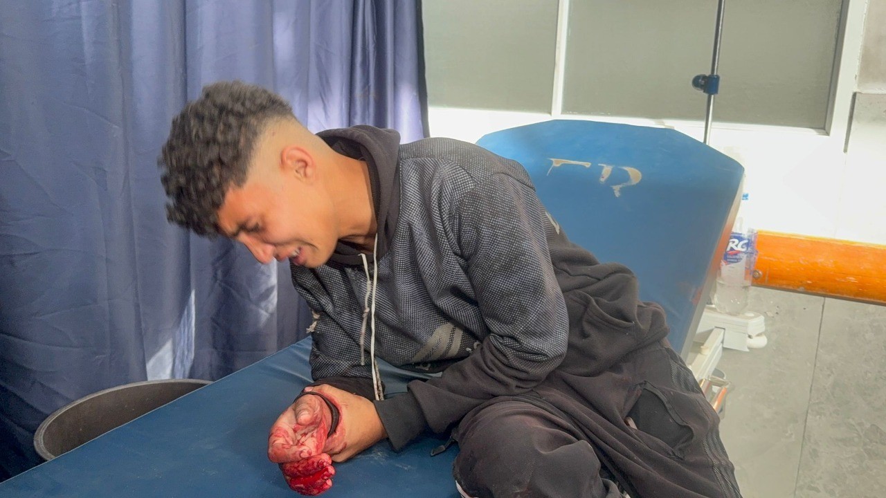 اصابات في قصف إسرائيلي.jpeg