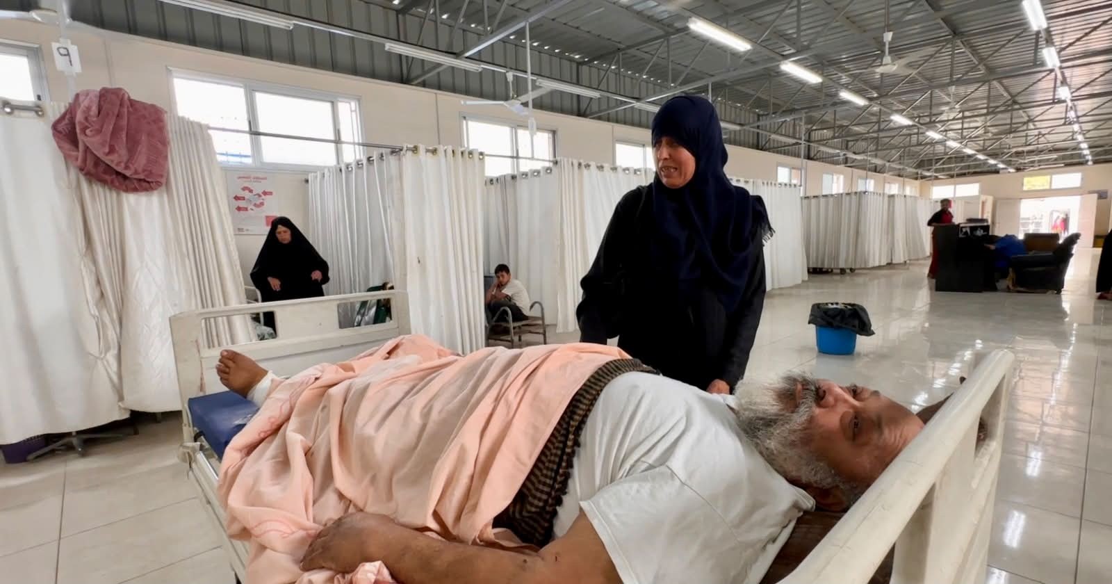 وسام زوجة المريض محمد صابر 1.jpg